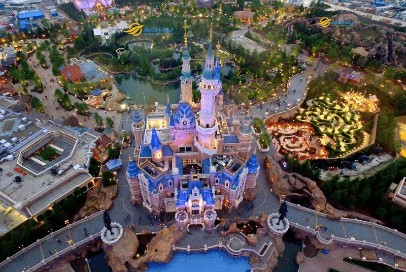 Chơi gì ở “thiên đường giải trí” Disneyland Tokyo